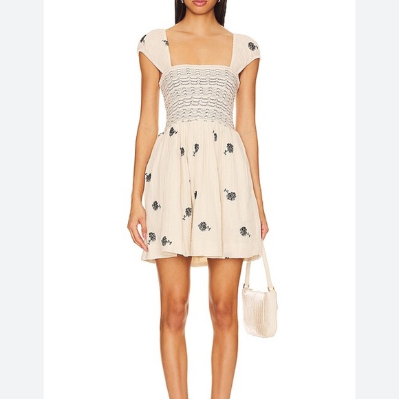 Free People Tory Cream Smocked Mini Dress with Black Floral Embroidery L NWT - Picture 11 of 12